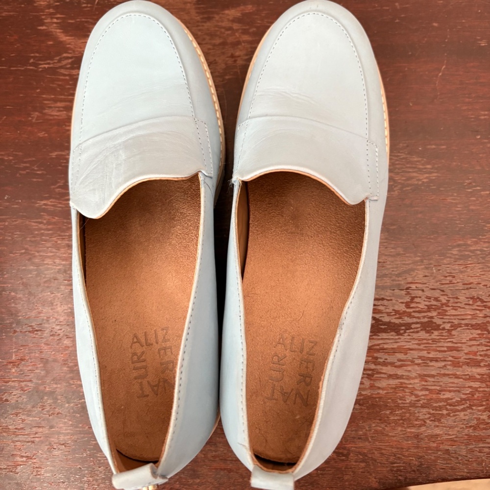 Naturalizer Loafers - Picture 2 of 5
